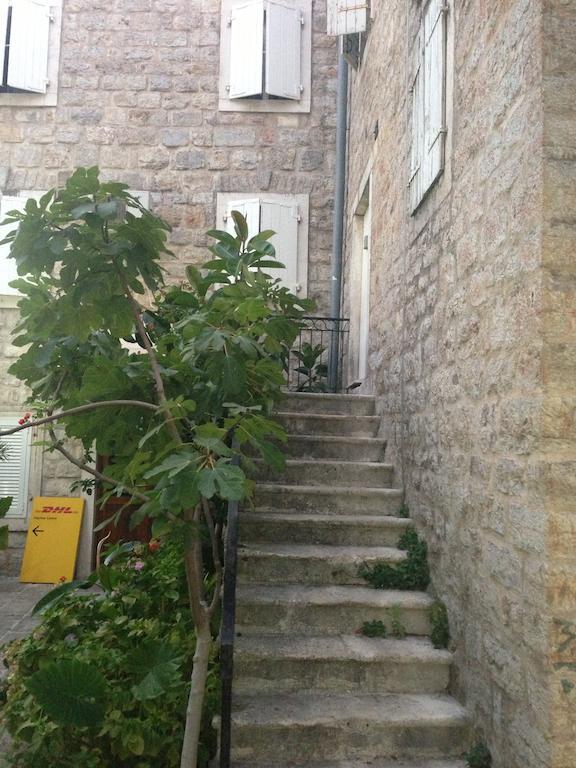 London Apartment Budva Kültér fotó